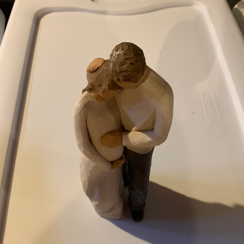 🎉HP🎉 Willow Tree | “Home” Figurine | Dad & Pregnant Mom
